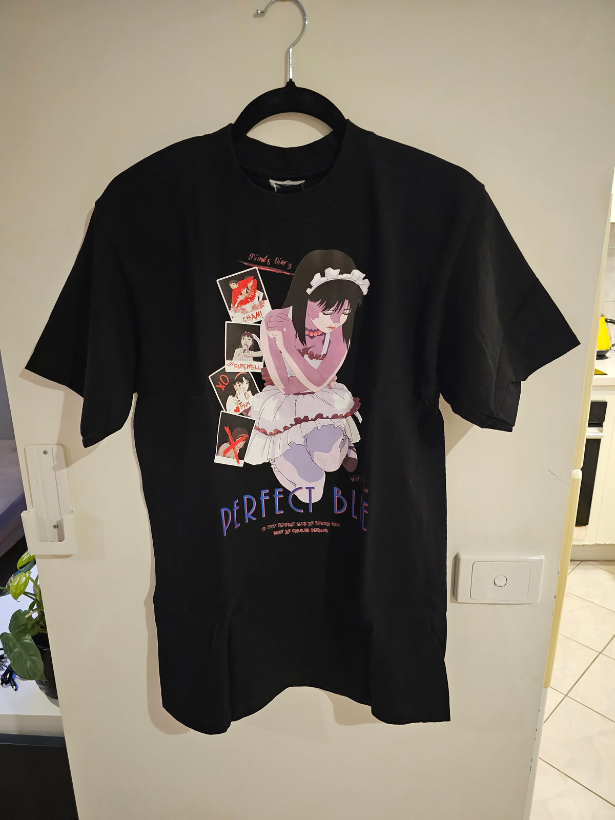 L Idol Tee